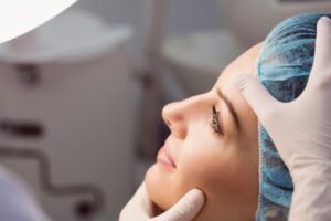 Experienced Cosmetic Surgeon in Delhi